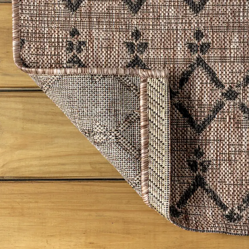 20' Natural And Black Trellis Indoor Outdoor Runner Rug Photo 5