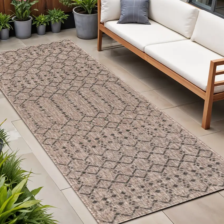 20' Natural And Black Trellis Indoor Outdoor Runner Rug Photo 1