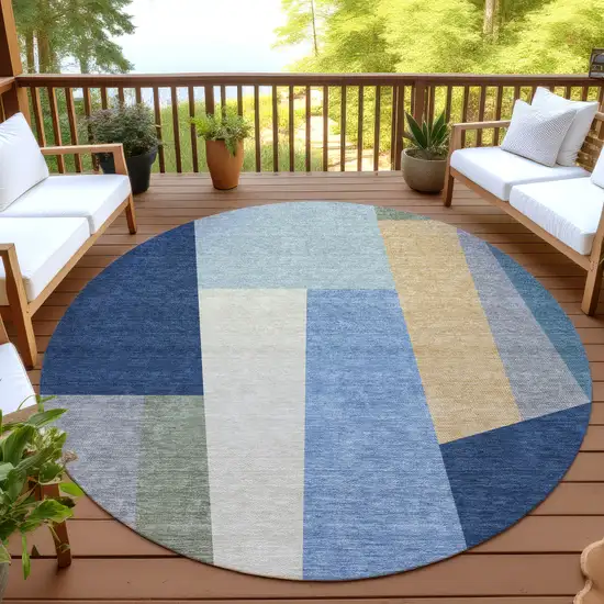 8' Navy Blue And Blue Round Geometric Washable Indoor Outdoor Area Rug Photo 3