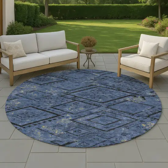8' Navy Blue And Blue Round Geometric Washable Indoor Outdoor Area Rug Photo 4