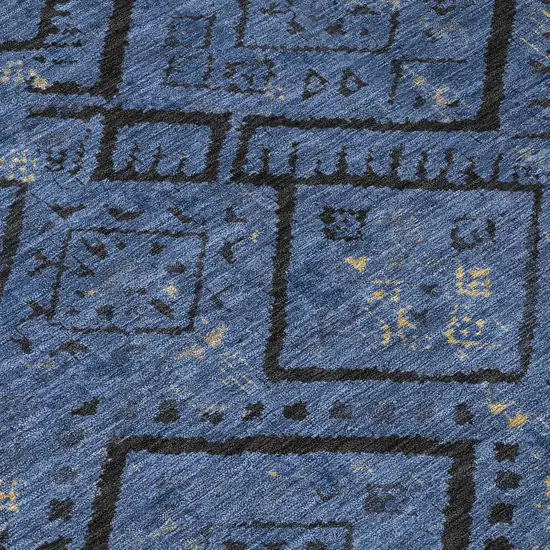 8' Navy Blue And Blue Round Geometric Washable Indoor Outdoor Area Rug Photo 7