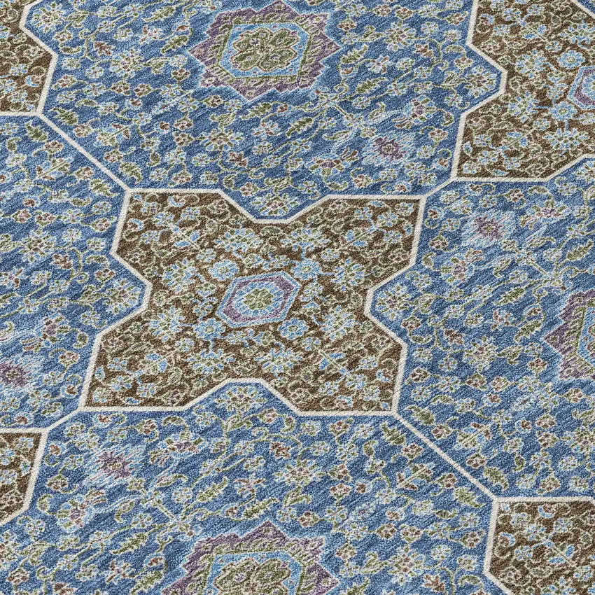 8' Navy Blue And Chocolate Round Quatrefoil Washable Indoor Outdoor Area Rug Photo 9