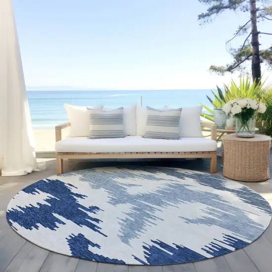 8' Navy Blue And Denim Blue Round Abstract Washable Indoor Outdoor Area Rug Photo 5