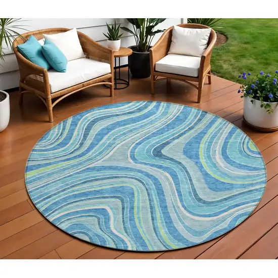 8' Navy Blue And Denim Blue Round Abstract Washable Indoor Outdoor Area Rug Photo 1