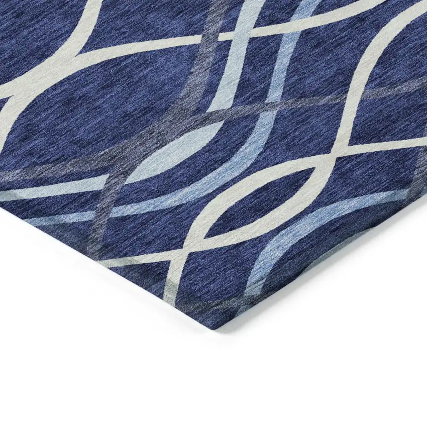 8' Navy Blue And Denim Blue Round Abstract Washable Indoor Outdoor Area Rug Photo 3