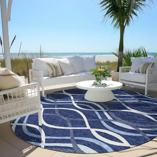 8' Navy Blue And Denim Blue Round Abstract Washable Indoor Outdoor Area Rug Photo 6