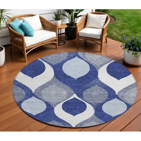 8' Navy Blue And Denim Blue Round Ogee Washable Indoor Outdoor Area Rug Photo 1