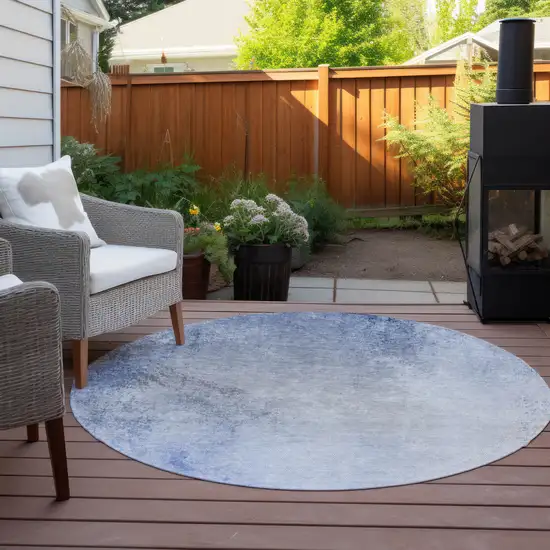 8' Navy Blue And Denim Blue Round Ombre Washable Indoor Outdoor Area Rug Photo 6