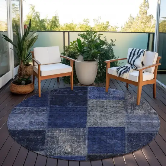 8' Navy Blue And Denim Blue Round Patchwork Washable Indoor Outdoor Area Rug Photo 6