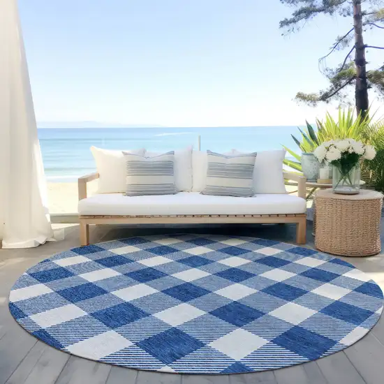 8' Navy Blue And Gray Round Plaid Washable Indoor Outdoor Area Rug Photo 5
