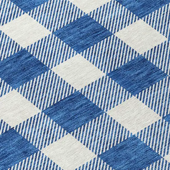 8' Navy Blue And Gray Round Plaid Washable Indoor Outdoor Area Rug Photo 7