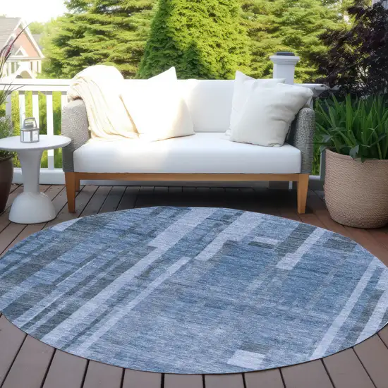 8' Navy Blue And Gray Round Striped Washable Indoor Outdoor Area Rug Photo 7