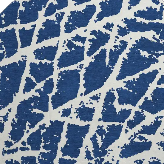 8' Navy Blue And Ivory Abstract Washable Round Rug With UV Protection Photo 3