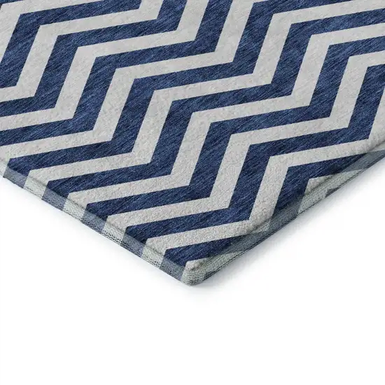 8' Navy Blue And Ivory Chevron Washable Round Rug With UV Protection Photo 7