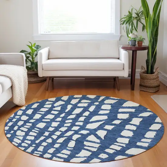 8' Navy Blue And Ivory Cobblestone Washable Round Rug With UV Protection Photo 5