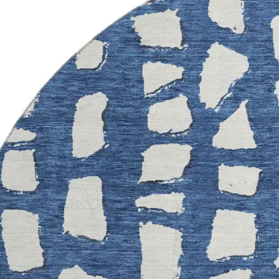 8' Navy Blue And Ivory Cobblestone Washable Round Rug With UV Protection Photo 3
