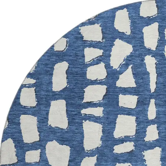 8' Navy Blue And Ivory Cobblestone Washable Round Rug With UV Protection Photo 5
