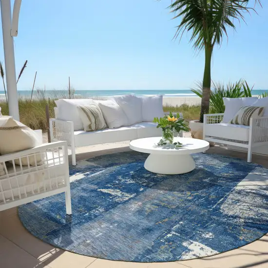 8' Navy Blue And Ivory Round Abstract Washable Indoor Outdoor Area Rug Photo 5
