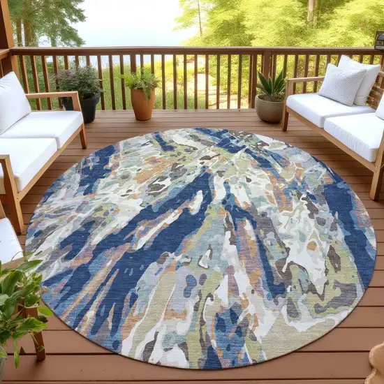 8' Navy Blue And Ivory Round Abstract Washable Indoor Outdoor Area Rug Photo 3