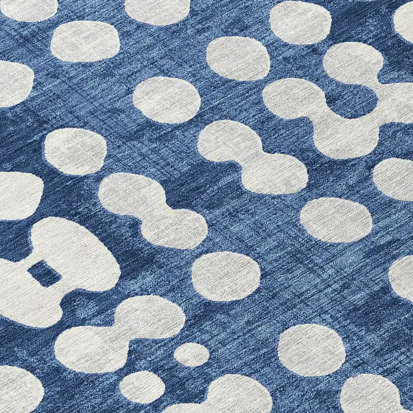 8' Navy Blue And Ivory Round Abstract Washable Indoor Outdoor Area Rug Photo 8