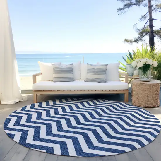 8' Navy Blue And Ivory Round Chevron Washable Indoor Outdoor Area Rug Photo 7