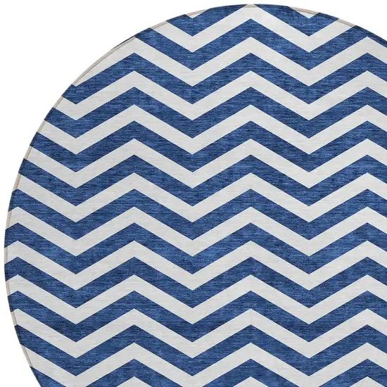 8' Navy Blue And Ivory Round Chevron Washable Indoor Outdoor Area Rug Photo 4