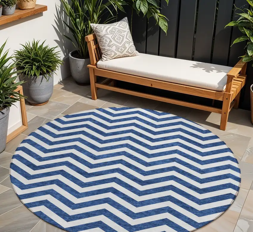 8' Navy Blue And Ivory Round Chevron Washable Indoor Outdoor Area Rug Photo 1
