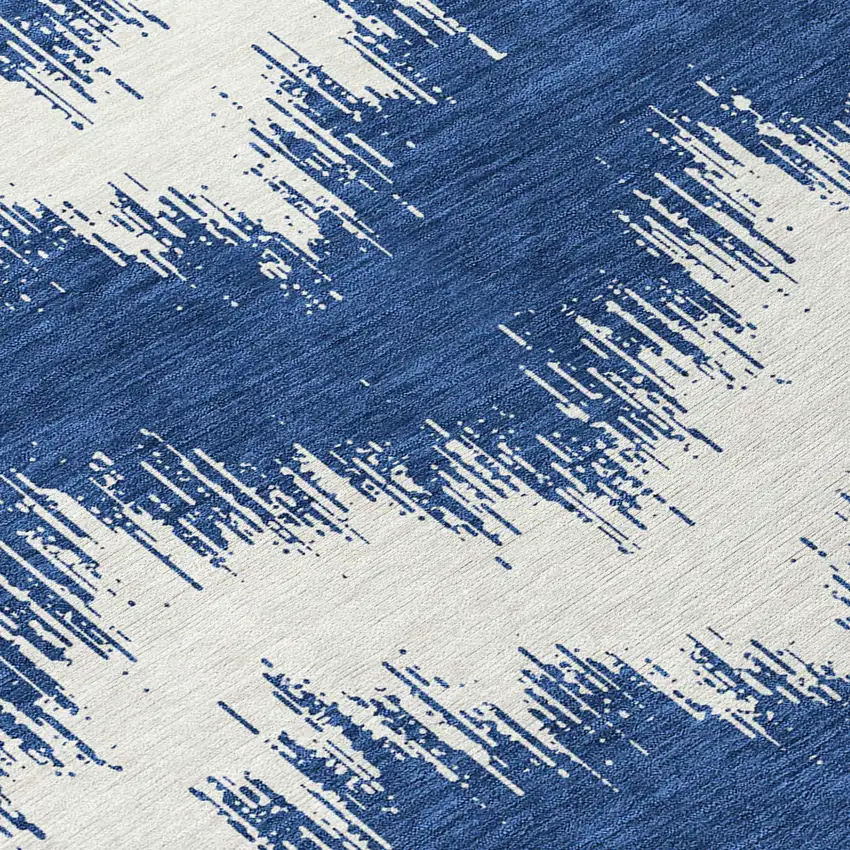 8' Navy Blue And Ivory Round Chevron Washable Indoor Outdoor Area Rug Photo 8
