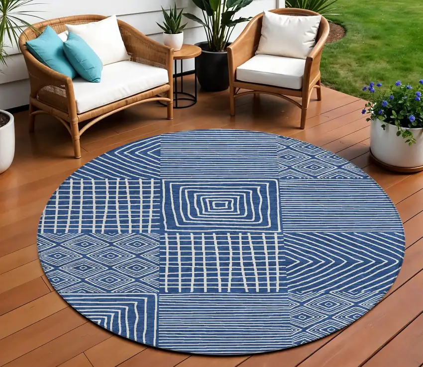 8' Navy Blue And Ivory Round Geometric Washable Indoor Outdoor Area Rug Photo 1