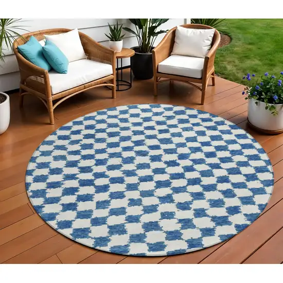 8' Navy Blue And Ivory Round Geometric Washable Indoor Outdoor Area Rug Photo 2