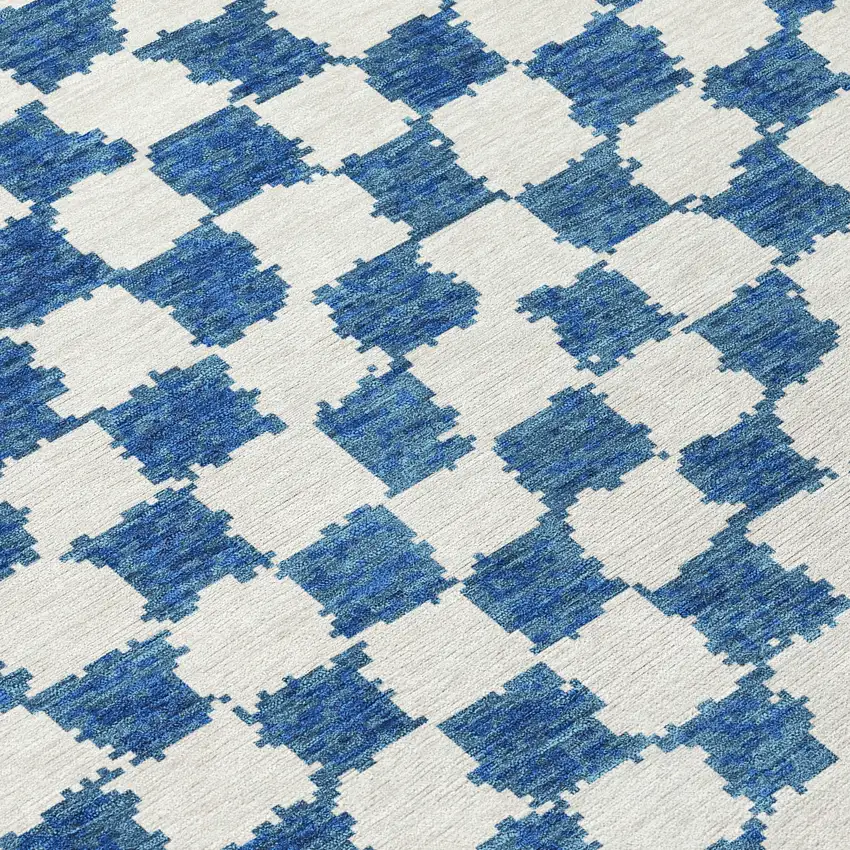 8' Navy Blue And Ivory Round Geometric Washable Indoor Outdoor Area Rug Photo 9