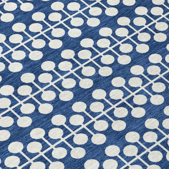 8' Navy Blue And Ivory Round Geometric Washable Indoor Outdoor Area Rug Photo 9