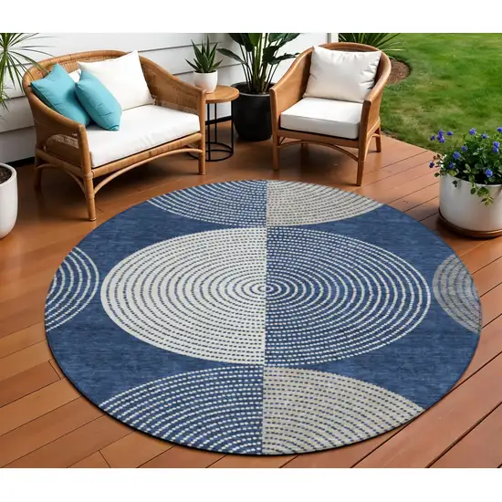 8' Navy Blue And Ivory Round Geometric Washable Indoor Outdoor Area Rug Photo 1