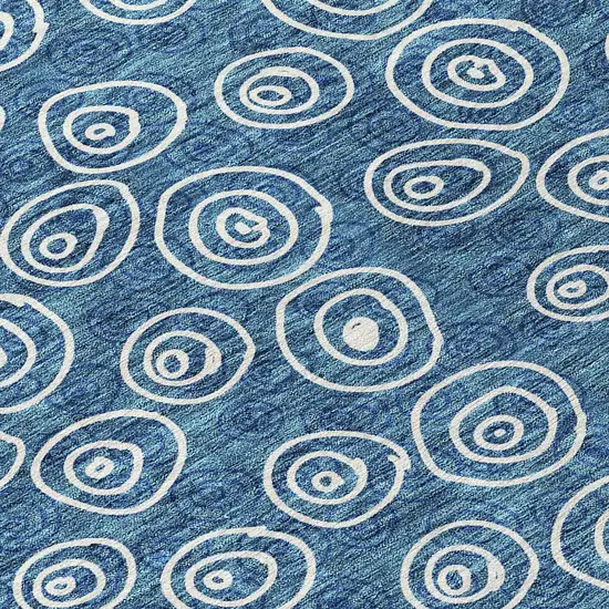 8' Navy Blue And Ivory Round Geometric Washable Indoor Outdoor Area Rug Photo 9