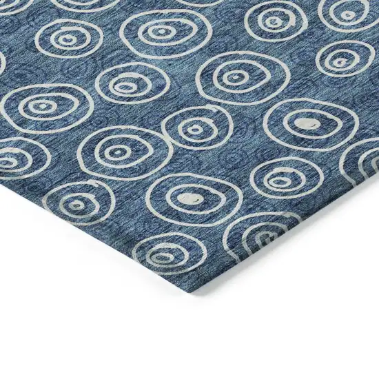 8' Navy Blue And Ivory Round Geometric Washable Indoor Outdoor Area Rug Photo 3