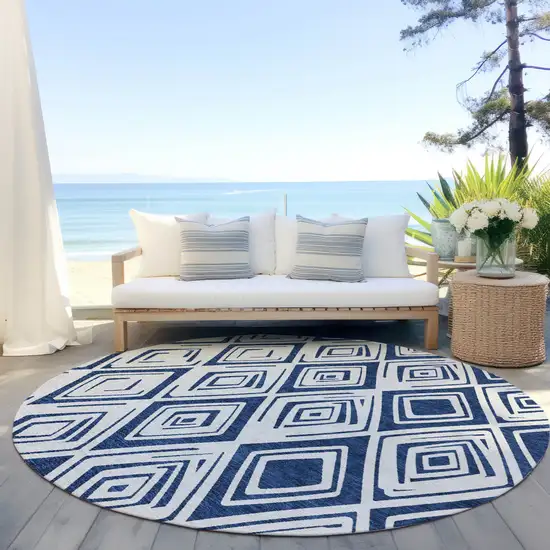 8' Navy Blue And Ivory Round Geometric Washable Indoor Outdoor Area Rug Photo 6