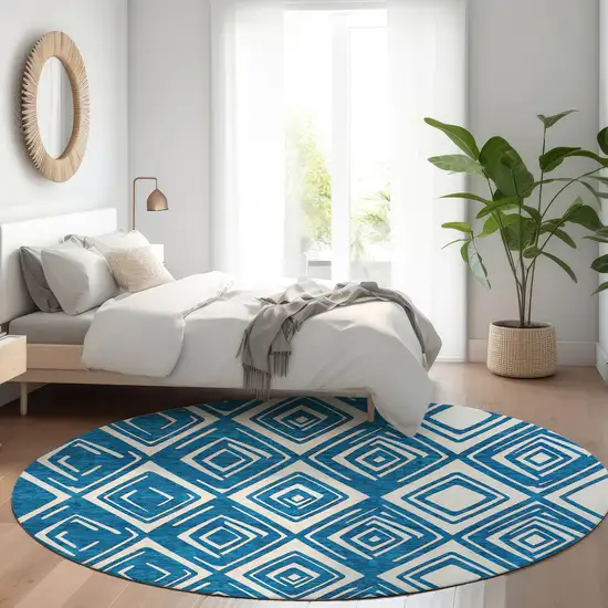 8' Navy Blue And Ivory Round Geometric Washable Indoor Outdoor Area Rug Photo 7