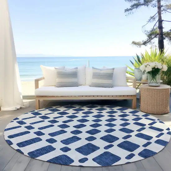 8' Navy Blue And Ivory Round Geometric Washable Indoor Outdoor Area Rug Photo 6
