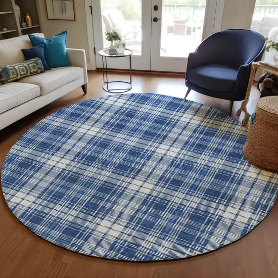 8' Navy Blue And Ivory Round Plaid Washable Indoor Outdoor Area Rug Photo 6