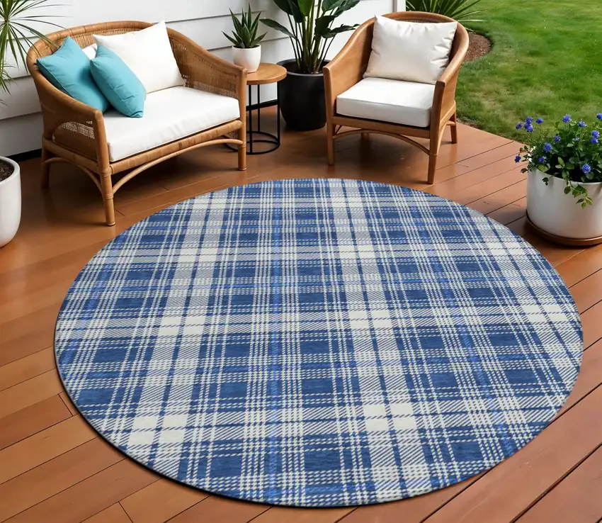 8' Navy Blue And Ivory Round Plaid Washable Indoor Outdoor Area Rug Photo 1