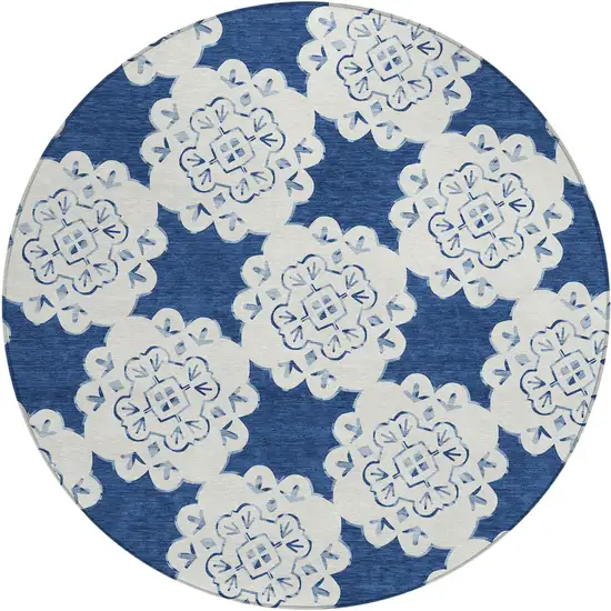8' Navy Blue And Ivory Round Quatrefoil Washable Indoor Outdoor Area Rug Photo 2