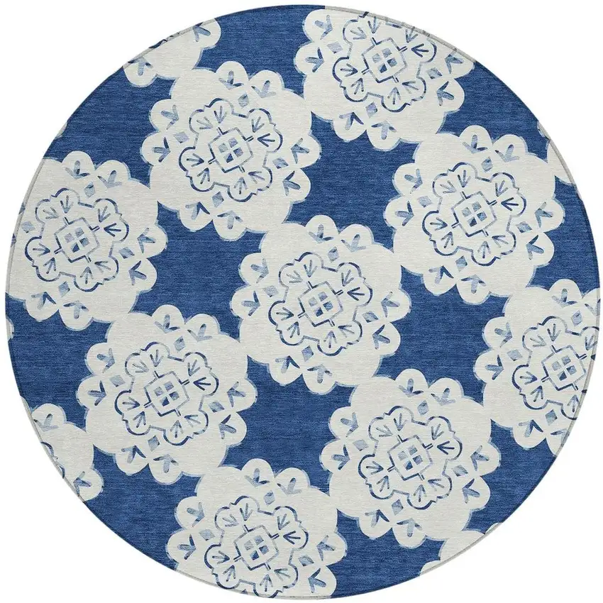 8' Navy Blue And Ivory Round Quatrefoil Washable Indoor Outdoor Area Rug Photo 4