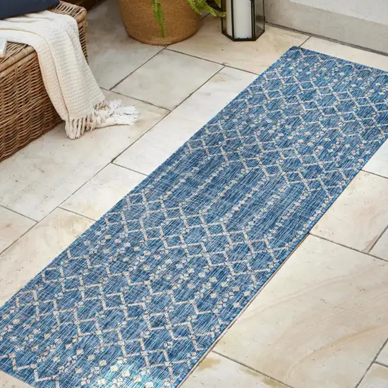 20' Navy Blue And Light Gray Trellis Indoor Outdoor Runner Rug Photo 4