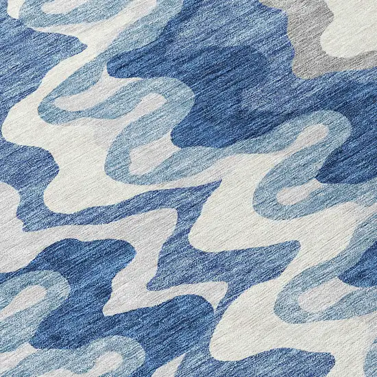 8' Navy Blue And Sky Blue Round Abstract Washable Indoor Outdoor Area Rug Photo 8