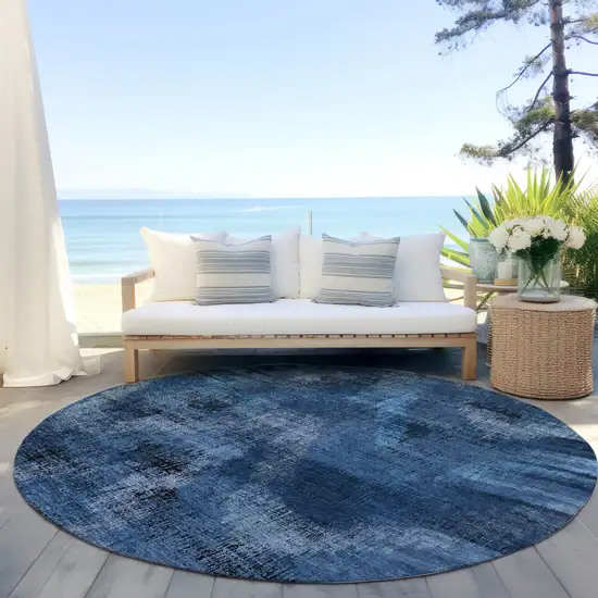 8' Navy Blue And Sky Blue Round Abstract Washable Indoor Outdoor Area Rug Photo 6