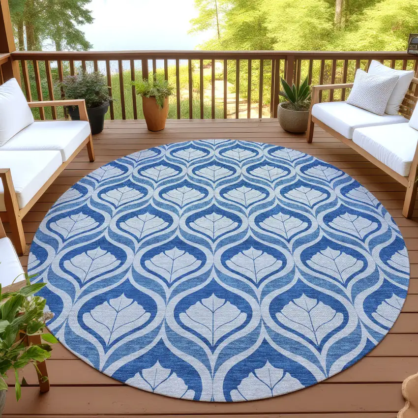 8' Navy Blue And Sky Blue Round Geometric Washable Indoor Outdoor Area Rug Photo 4