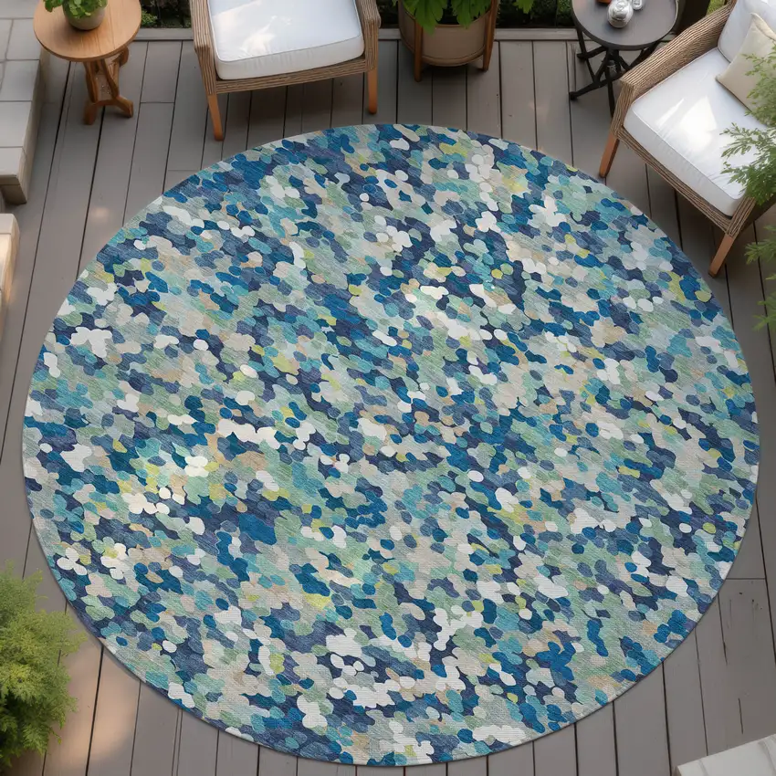 8' Navy Blue And Sky Blue Round Geometric Washable Indoor Outdoor Area Rug Photo 4