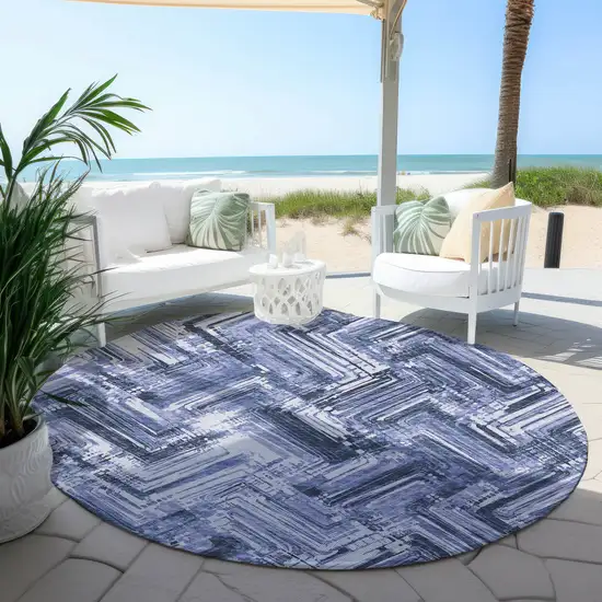 8' Navy Blue And Sky Blue Round Geometric Washable Indoor Outdoor Area Rug Photo 6