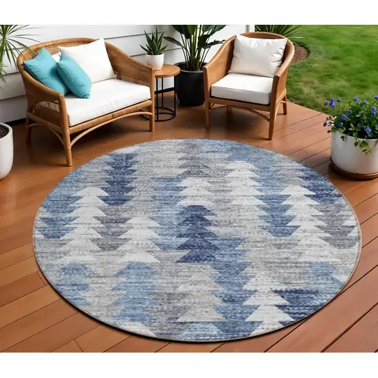 8' Navy Blue And Sky Blue Round Geometric Washable Indoor Outdoor Area Rug Photo 1