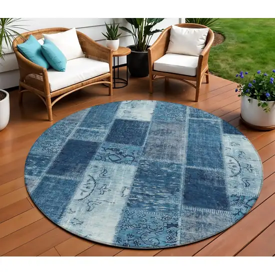 8' Navy Blue And Sky Blue Round Patchwork Washable Indoor Outdoor Area Rug Photo 1